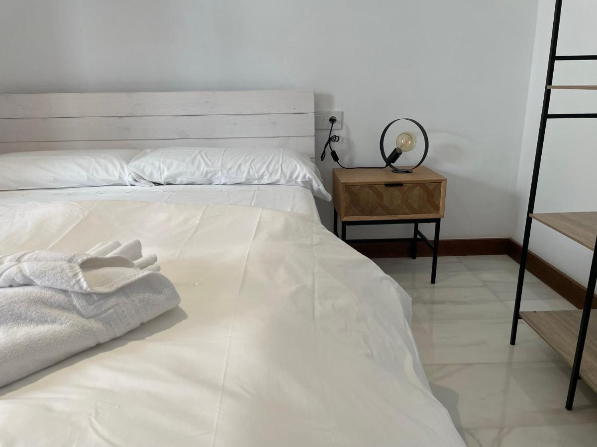 Apartament La Casa De La Escalera 2 *